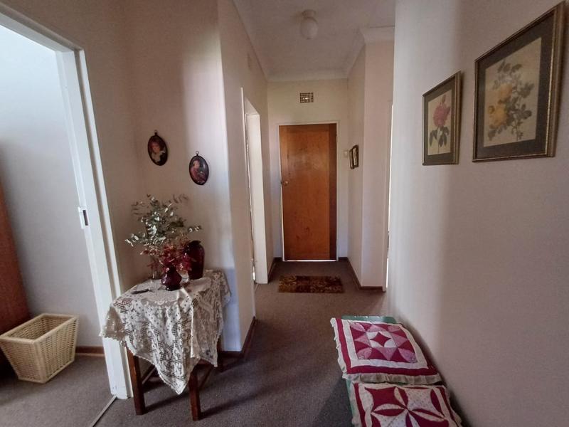 5 Bedroom Property for Sale in Parys Free State